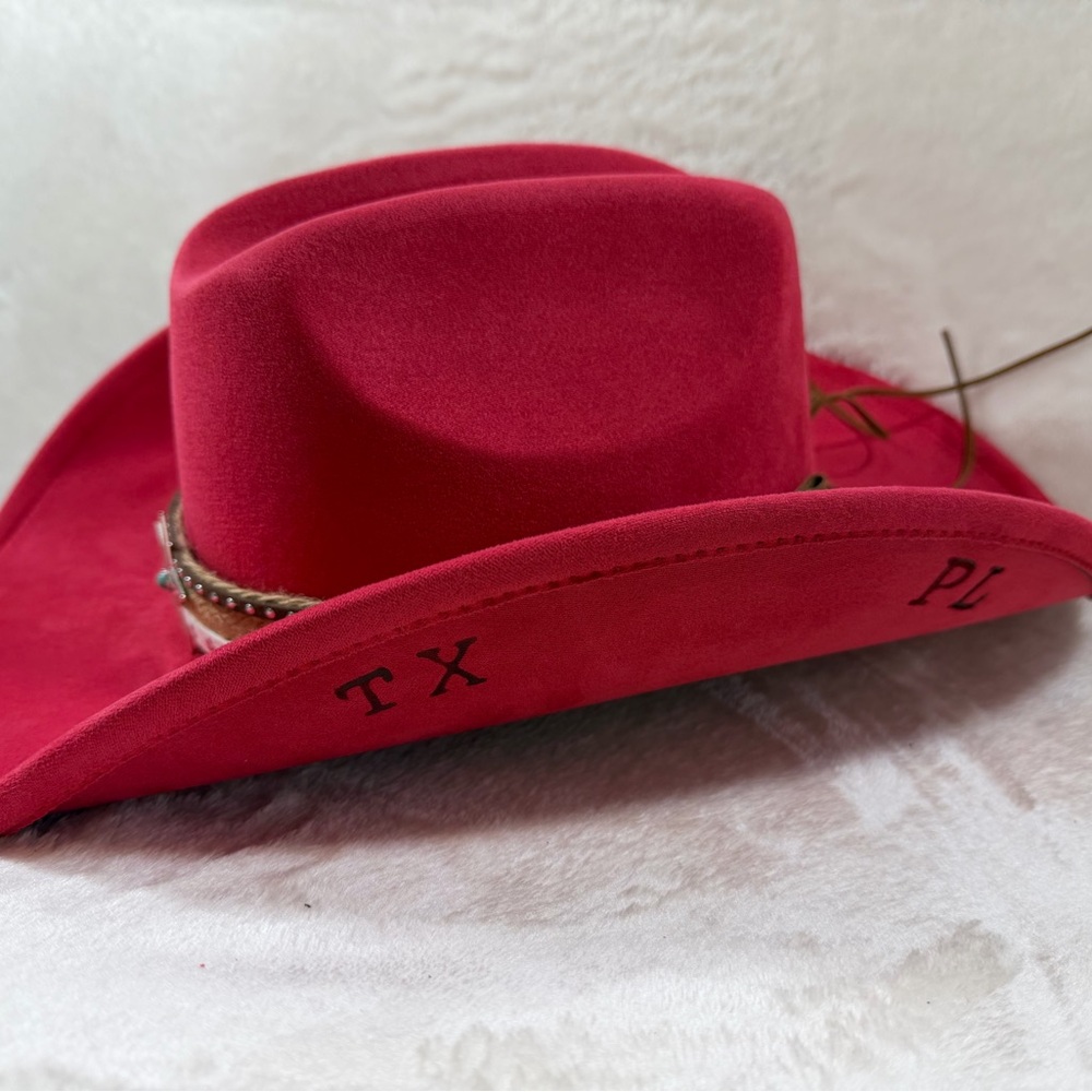 Red Cowgirl Hat with Star Band - Picture 4 of 6